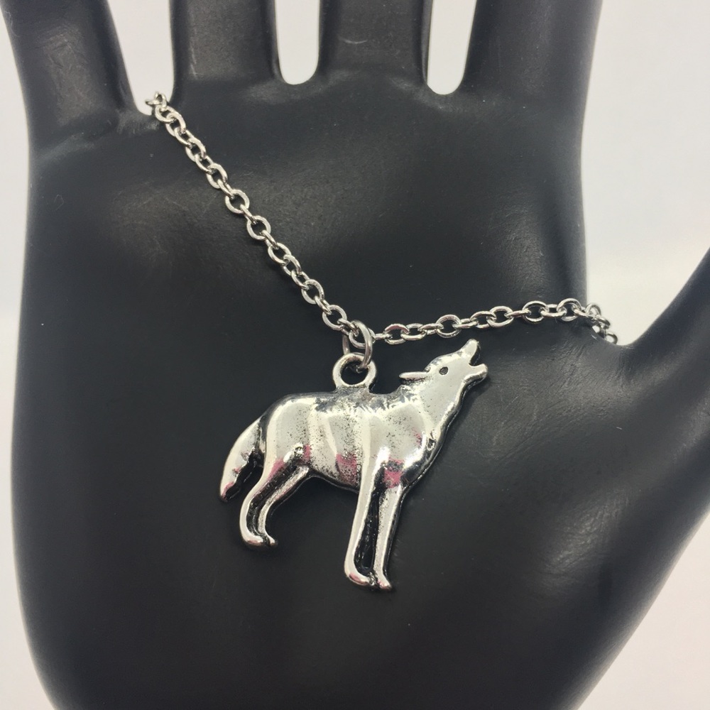 Howling Wolf 🐺 Necklace